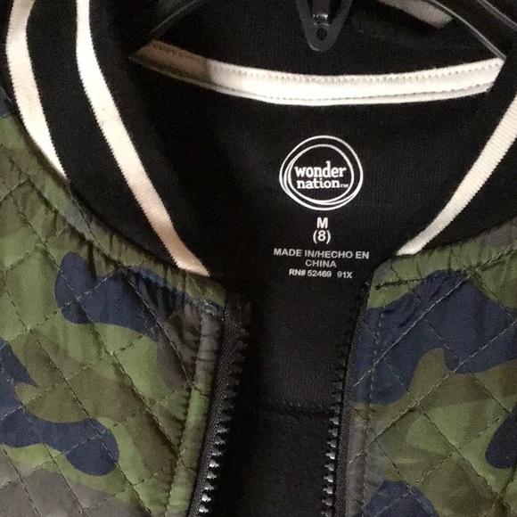 Boys lite weight jacket - Picture 2 of 3